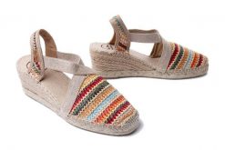 TONI PONS TERRA-MA multi, sandały/espadryle damskie. Sandały damskie Toni Pons, bez wzorów, bez obcasa, na koturnie. Za 239.92 zł.