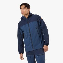 Kurtka outdoor turystyka męska Swedemount Lofoten Stretch Jacket szybkoschnąca. Niebieskie kurtki męskie SWEDEMOUNT, m, bez wzorów, z tkaniny, bez kaptura. W wyprzedaży za 372.00 zł.