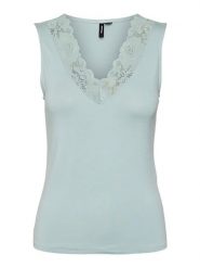 Vero Moda Top w kolorze błękitnym rozmiar: M. Niebieskie topy damskie Vero Moda, m, bez wzorów, z koronki, bez kołnierzyka. Za 65.85 zł.