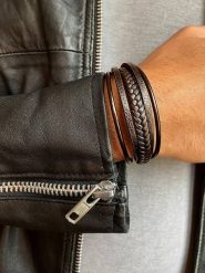 Uomo Bransoletka w kolorze brązowym rozmiar: onesize. Brązowe biżuteria dla mężczyzn Uomo, metalowe. Za 108.74 zł.