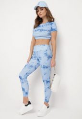 Niebieski Komplet Sportowy z Wzorem Tie-Dye Top z Krótkimi Rękawami i Leggisy Larvena. Niebieskie topy sportowe damskie Born2be, l, bez wzorów, bez ramiączek. Za 84.99 zł.