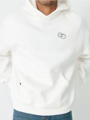 Bluza hoodie z nadrukiem na plecach SmileyWorld® - kremowy. Białe bluzy bez kaptura męskie Sinsay, l. W wyprzedaży za 55.99 zł.