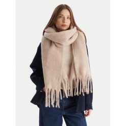 Szalik Calvin Klein. Brązowe szaliki męskie CALVIN KLEIN, bez wzorów. Za 429.99 zł.