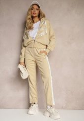 Beżowy Komplet Dresowy Spodnie Ozdobione Napisami Bluza na Suwak z Kapturem Semiraella. Brązowe bluzy z kapturem damskie Renee, l, z dresówki. Za 129.99 zł.