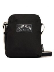 Calvin Klein Saszetka Graphic Capsule Reporter LV04D3346G Czarny. Czarne saszetki męskie CALVIN KLEIN, z materiału. Za 289.99 zł.