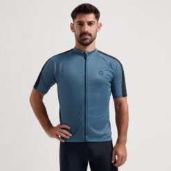 Koszulka rowerowa męska Rogelli Explore. Czarne t-shirty sportowe męskie Rogelli, m, bez ramiączek, rowerowe. Za 192.00 zł.