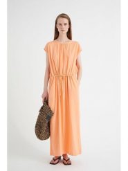 InWear Sukienka w kolorze pomarańczowym rozmiar: 40. Pomarańczowe sukienki damskie InWear, na co dzień, bez wzorów, bez kołnierzyka, bez ramiączek, maxi, proste. Za 158.10 zł.