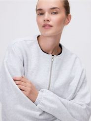 Bluza ze ściągaczem - jasnoszary. Szare bluzy bez kaptura damskie Reserved, l, z bawełny. W wyprzedaży za 79.99 zł.