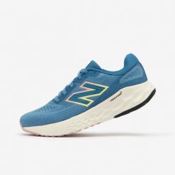 Buty do biegania damskie New Balance Fresh Foam X Evoz V4. Niebieskie obuwie do biegania damskie New Balance. W wyprzedaży za 349.99 zł.