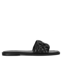 Klapki Badura. Czarne klapki damskie Badura, bez wzorów, bez obcasa. Za 179.99 zł.