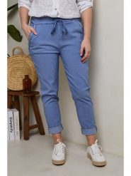 Curvy Lady Spodnie w kolorze niebieskim rozmiar: 48/50. Niebieskie spodnie materiałowe damskie Curvy Lady, bez wzorów, z materiału, klasyczne, z standardowym stanem. Za 149.31 zł.