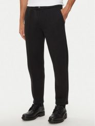 Calvin Klein Spodnie materiałowe K10K113661 Czarny Regular Fit. Czarne spodnie materiałowe męskie CALVIN KLEIN, bez wzorów, z bawełny. Za 279.99 zł.