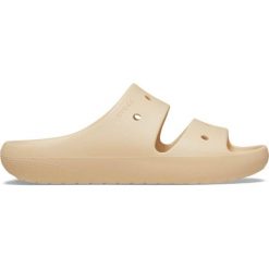 Klapki plażowe damskie Crocs Classic Sandal V2. Brązowe klapki damskie Crocs, bez wzorów, bez obcasa. Za 166.30 zł.