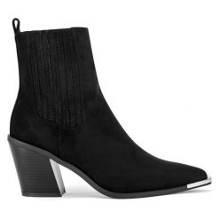 Botki DeeZee. Czarne botki damskie DeeZee, bez obcasa, na słupku, bez zapięcia. Za 199.99 zł.