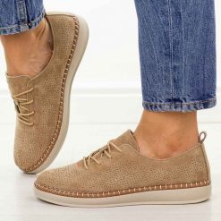 Camelowe skórzane półbuty damskie Filippo Dp7674/26. Brązowe półbuty damskie Filippo, bez wzorów, z jeansu, casualowe, z okrągłym noskiem, bez obcasa, na płaskiej podeszwie. Za 219.00 zł.