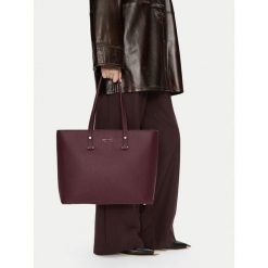 Torebka Nine West. Czerwone torebki klasyczne damskie Nine West, bez wzorów, bez dodatków. Za 249.99 zł.