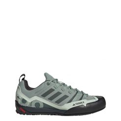 Buty Terrex Swift Solo 2.0 Hiking. Zielone buty sportowe na co dzień męskie Adidas, z materiału, bez zapięcia. Za 449.99 zł.