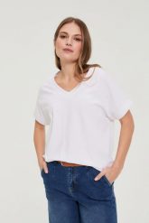 T-shirt z dekoltem biały. Białe t-shirty damskie MOODO, l, bez wzorów, z bawełny, bez kołnierzyka. Za 44.99 zł.