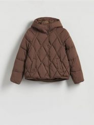 Pikowana kurtka z kapturem - ciemnobrązowy. Brązowe kurtki damskie Reserved, l, bez wzorów, z tkaniny, z kapturem. Za 219.99 zł.