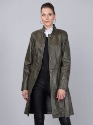 Basics & More Skórzany płaszcz w kolorze ciemnozielonym rozmiar: S. Brązowe płaszcze damskie Basics & More, s, bez wzorów, ze skóry. Za 368.09 zł.