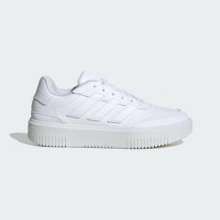 Buty Courtblock Bold. Białe buty sportowe na co dzień damskie Adidas, bez wzorów. Za 279.00 zł.