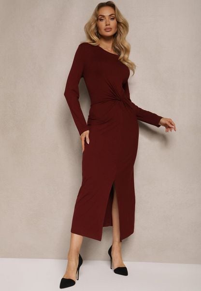 Bordowa Sukienka z Ozdobnym Wycięciem i Wiązaniem Zeiini. Czerwone sukienki damskie Renee, na co dzień, m, bez wzorów, eleganckie, bez kołnierzyka, bez ramiączek, maxi, proste. Za 104.99 zł.
