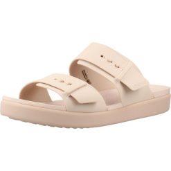 Sandały CROCS 211215C Rose. Czerwone obuwie trekkingowe damskie Crocs, bez wzorów, z syntetyku, bez obcasa. Za 260.99 zł.