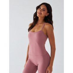 Top Sportowy BeShaped Morning Dew. Czerwone topy sportowe damskie BESHAPED, l, bez wzorów, z elastanu, bez ramiączek. Za 179.00 zł.