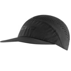 Czapka do biegania z daszkiem Pro Run Ultralight unisex. Czarne czapki męskie CEP, bez wzorów, z materiału. Za 189.00 zł.