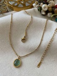 Luseera Pozłacany naszyjnik z zawieszką - dł. 45 cm rozmiar: onesize. Zielone naszyjniki damskie Luseera, pozłacane. Za 39.99 zł.