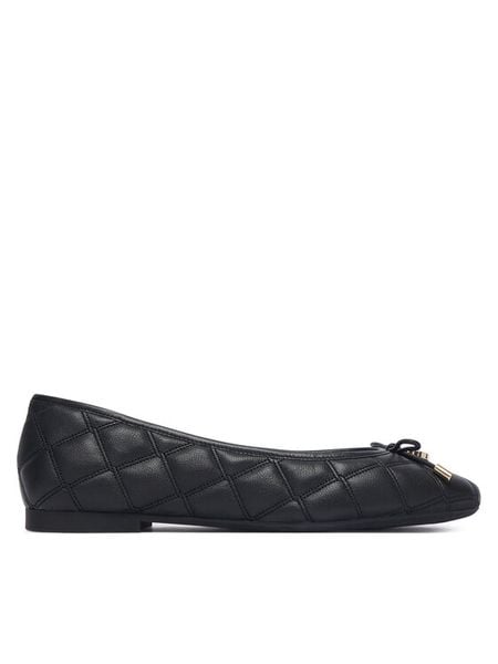 Tommy Hilfiger Baleriny Charm Quilted Ballerina FW0FW09503 Czarny. Czarne baleriny damskie Tommy Hilfiger, bez wzorów, ze skóry, bez obcasa. Za 449.99 zł.