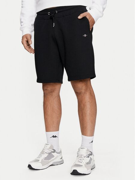 Gant Szorty sportowe Shield 2009027 Czarny Regular Fit. Czarne szorty męskie Gant, bez wzorów, z bawełny, sportowe. Za 242.99 zł.