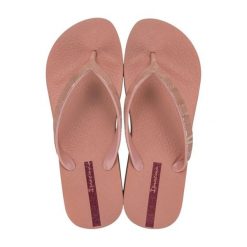 Japonki basenowe damskie Ipanema Mesk X Plat. Czerwone klapki damskie Ipanema, z aplikacjami, z meshu, bez obcasa, na koturnie. Za 87.99 zł.
