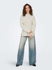 ONLY Sweter w kolorze kremowym rozmiar: M. Brązowe golfy damskie Only, m, bez wzorów, ze splotem, bez ramiączek. Za 74.63 zł.