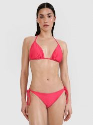 4F Góra od bikini damska - różowa M. Czerwone bikini damskie 4f, bez wzorów. W wyprzedaży za 39.99 zł.