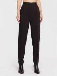 Bruuns Bazaar Spodnie materiałowe Cindysus BBW2595 Czarny Slim Fit. Czarne spodnie materiałowe damskie Bruuns Bazaar, bez wzorów, z materiału. Za 229.99 zł.