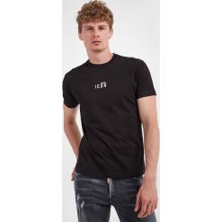 T-shirt DSQUARED2. T-shirty męskie Dsquared2, m, bez wzorów, bez kołnierzyka. W wyprzedaży za 657.30 zł.