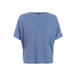 Koszulka damska Protest Jabas. Niebieskie bluzki damskie Protest, bez wzorów, bez kołnierzyka. Za 257.00 zł.