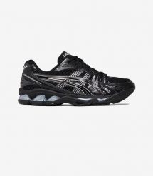 Buty ASICS Gel Kayano 14 czarne. Czarne obuwie do biegania damskie Asics, asics gel kayano. Za 902.49 zł.