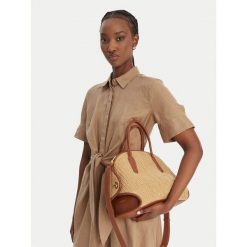 Torebka Coccinelle. Brązowe torebki klasyczne damskie Coccinelle, bez wzorów, bez dodatków. Za 1,699.99 zł.