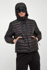 Kurtka męska puchowa C.P. COMPANY. Kurtki męskie C.P. Company, m, bez wzorów, z puchu, bez kaptura. Za 2,639.00 zł.