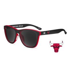 Okulary przeciwsłoneczne dla dorosłych - kategoria 3 z polaryzacją - NBA Chicago. Czerwone okulary przeciwsłoneczne męskie KNOCKAROUND, z gumy. Za 263.00 zł.