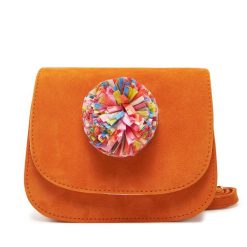 Torebka Unisa. Brązowe listonoszki damskie Unisa, bez wzorów, bez dodatków. Za 259.99 zł.