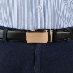 Pasek męski skórzany 3,5 cm klamra automatyczna Beltimore czarny 03-578 : Kolory - czarny, Rozmiar pasków - r.105-120 cm. Czarne paski męskie bez wzorów, ze skóry, wizytowe. Za 64.99 zł.