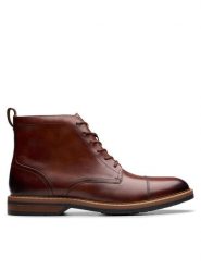 Clarks Kozaki Aldwin Cap 26179733 Brązowy. Brązowe buty zimowe męskie Clarks, ze skóry, bez zapięcia. Za 479.99 zł.