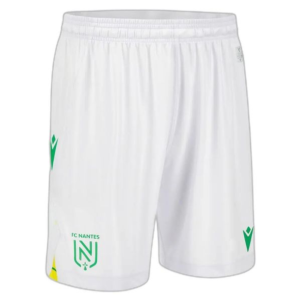 Autentyczne Szorty wyjazdowe FC Nantes 2023/24. Białe szorty męskie Macron, bez wzorów. Za 124.50 zł.