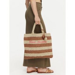 Torebka Liu Jo. Brązowe torebki klasyczne damskie Liu Jo, bez wzorów, bez dodatków. Za 389.99 zł.