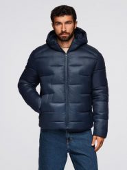 Pikowana kurtka męska puffer z kapturem – granatowa V4 - Rozmiar: XL. Niebieskie kurtki męskie Ombre Clothing, na zimę, m, z aplikacjami, z materiału, eleganckie, z kapturem. W wyprzedaży za 275.99 zł.