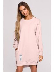 Made of emotion Sukienka dresowa w kolorze jasnoróżowym rozmiar: XXL. Różowe sukienki damskie Made Of Emotion, na co dzień, xxl, z aplikacjami, z dresówki, z asymetrycznym kołnierzem, bez ramiączek, midi, asymetryczne. Za 224.99 zł.