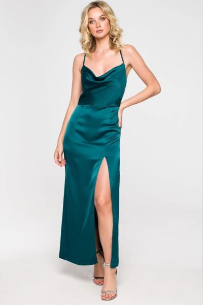 Długa sukienka wieczorowa satynowa na ramiączkach zielona. Zielone sukienki damskie Makover, na imprezę, l, bez wzorów, z satyny, wizytowe, bez kołnierzyka, bez ramiączek, maxi, dopasowane. Za 389.00 zł.